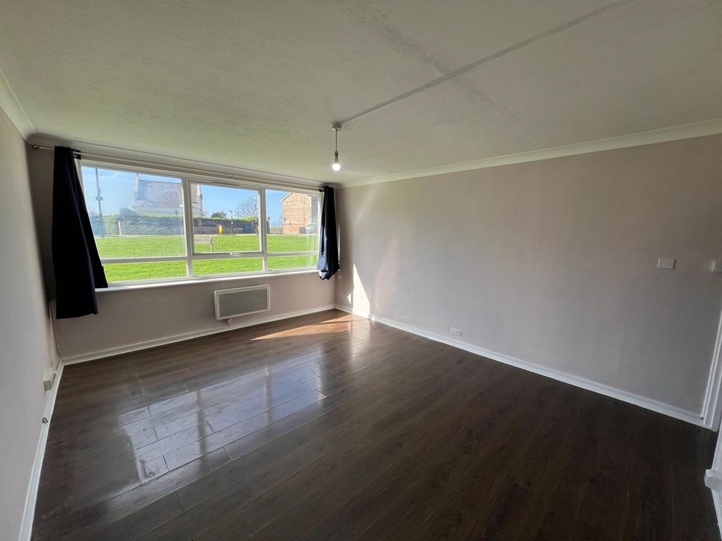 Property photo 3 of 10 Living Room/Dining Room