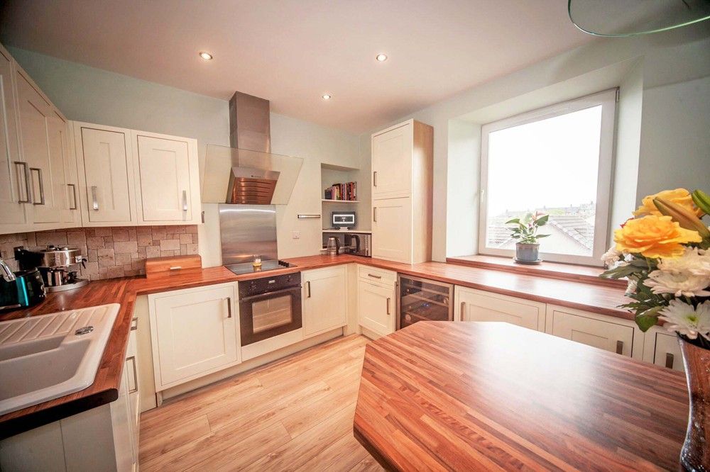 Property photo 2 of 12 Westernrd77F