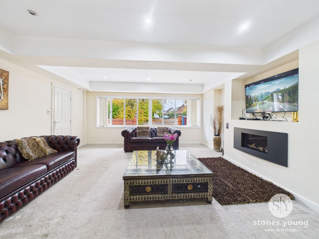 Property photo 3 of 34