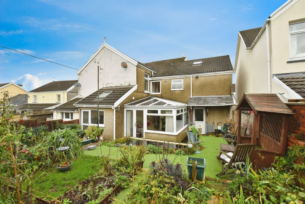 Property photo 3 of 17