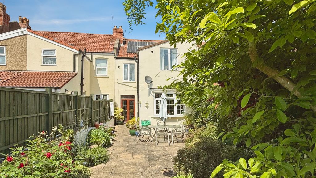 Property photo 3 of 28 Rear Garden