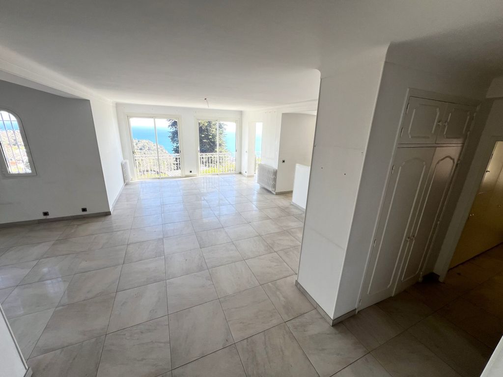 Property photo 3 of 28