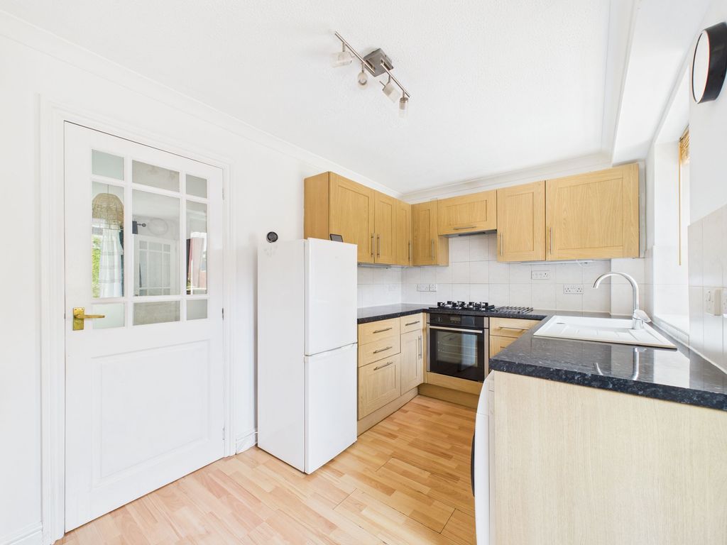 Property photo 3 of 15 Kitchen