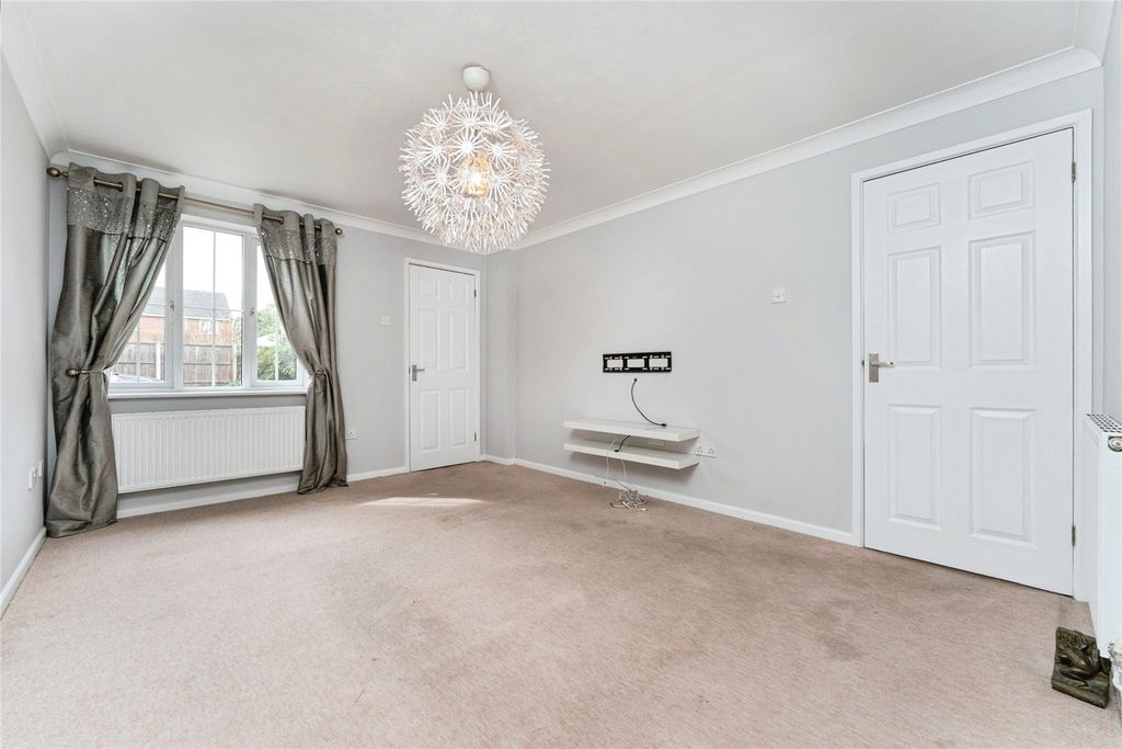 Property photo 3 of 27 Picture No. 26