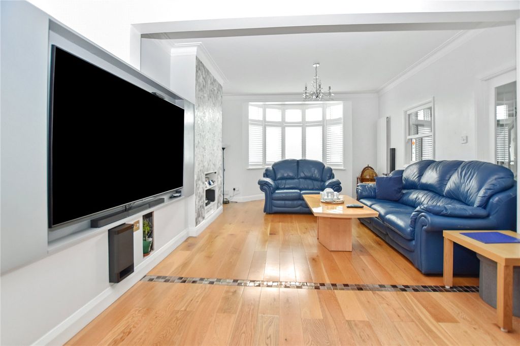 Property photo 3 of 27 Picture No. 20