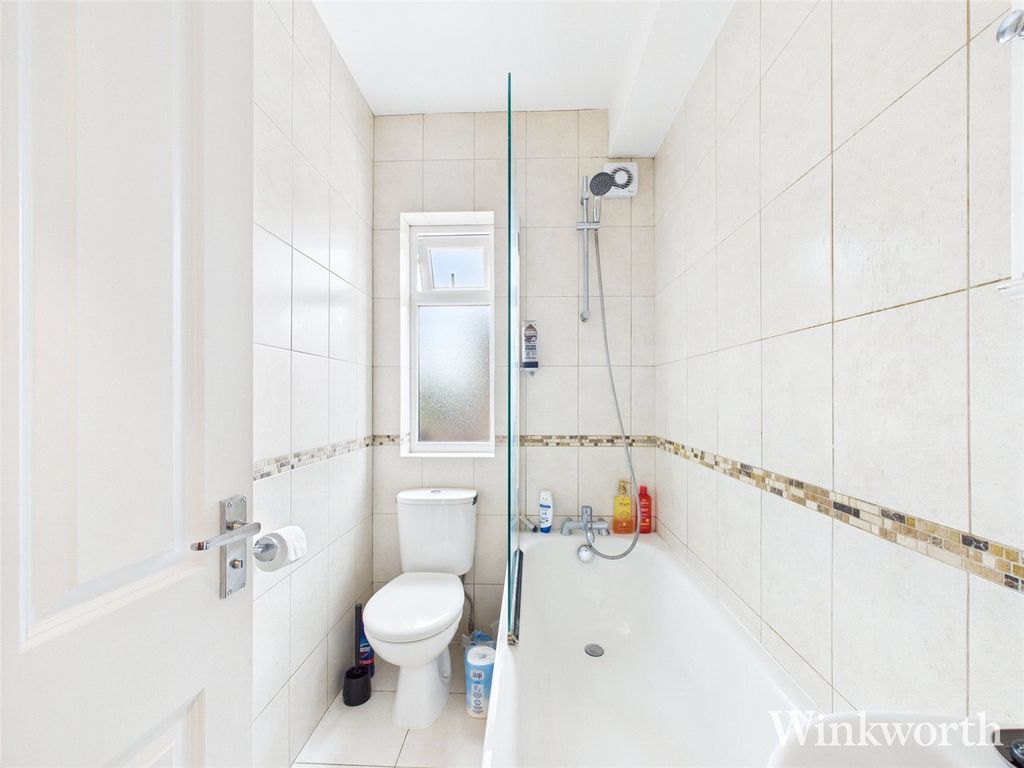 Property photo 3 of 8 Picture No. 14