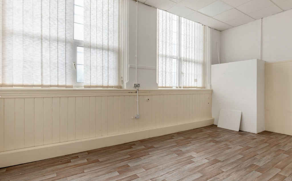 Property photo 2 of 4
