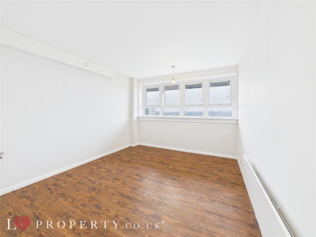 Property photo 3 of 8 Cam05016G0-Pr0043-Still003.Jpg