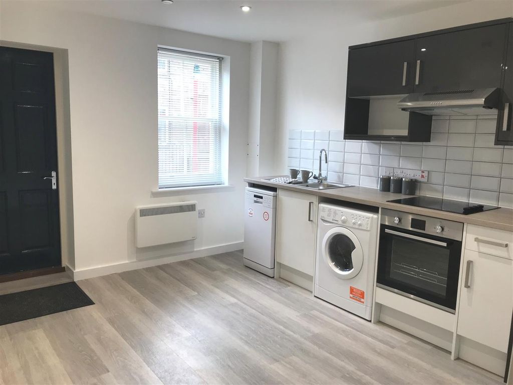Property photo 3 of 8 Modern Kitchen With Integrated Appliances...