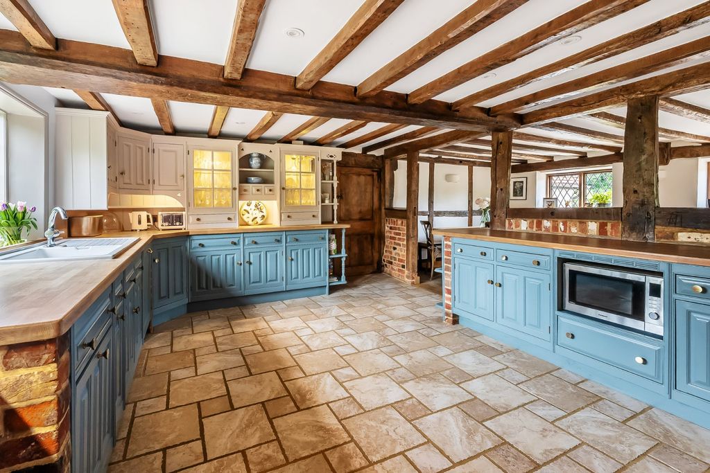 Property photo 2 of 73 Picture No. 96
