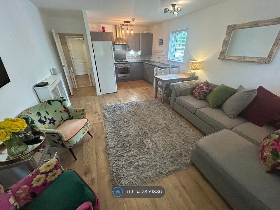 Property photo 1 of 8 Lounge Diner