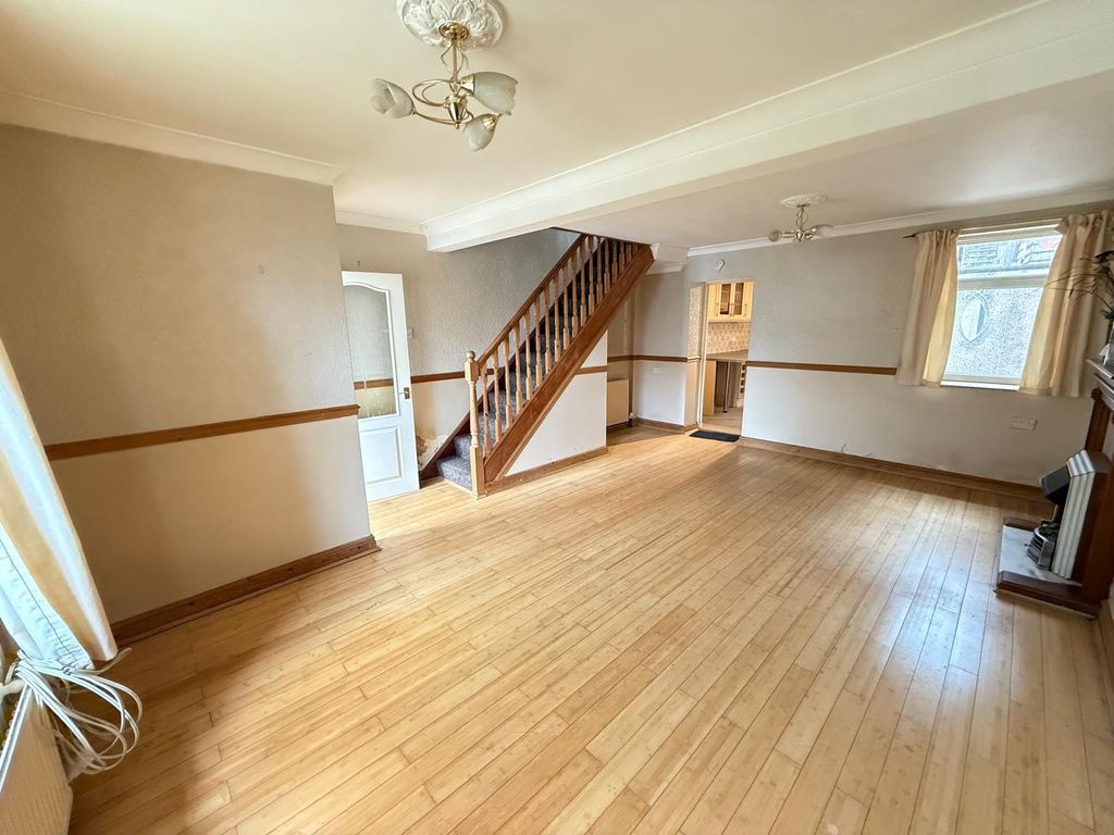Property photo 3 of 15 Not Specified