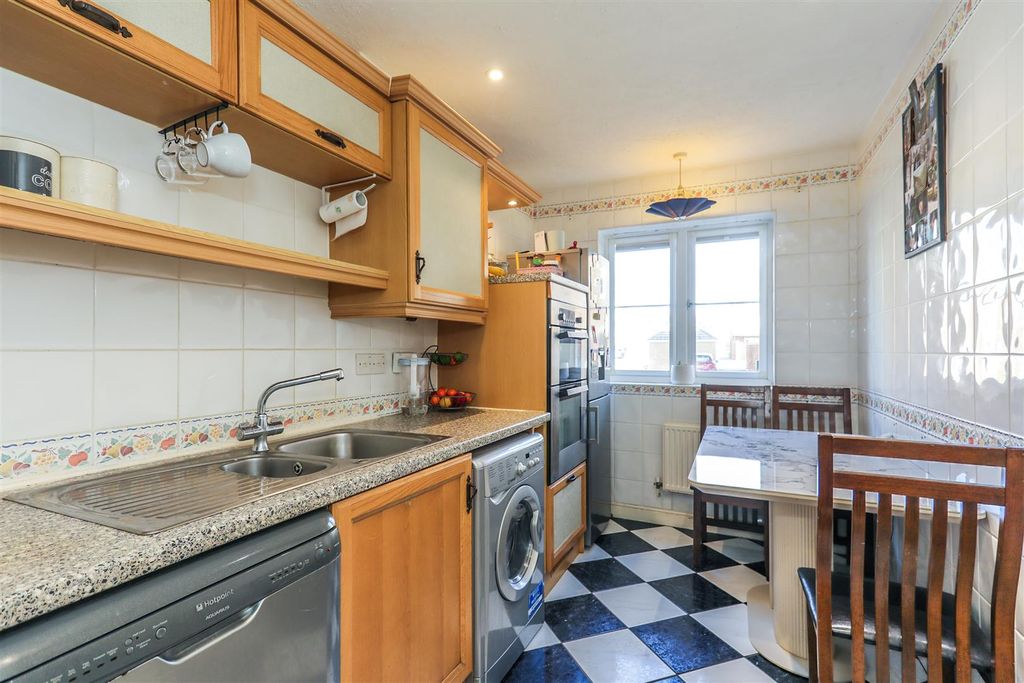 Property photo 2 of 34 20 Pheonix Drive-20.Jpg