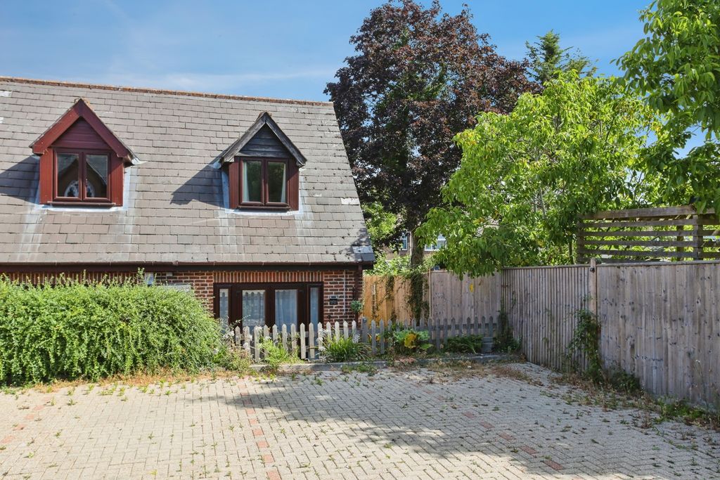 Property photo 1 of 10 Pbox-Img.Jpg
