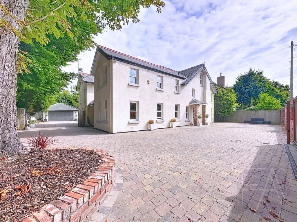 Property photo 2 of 53 4445693