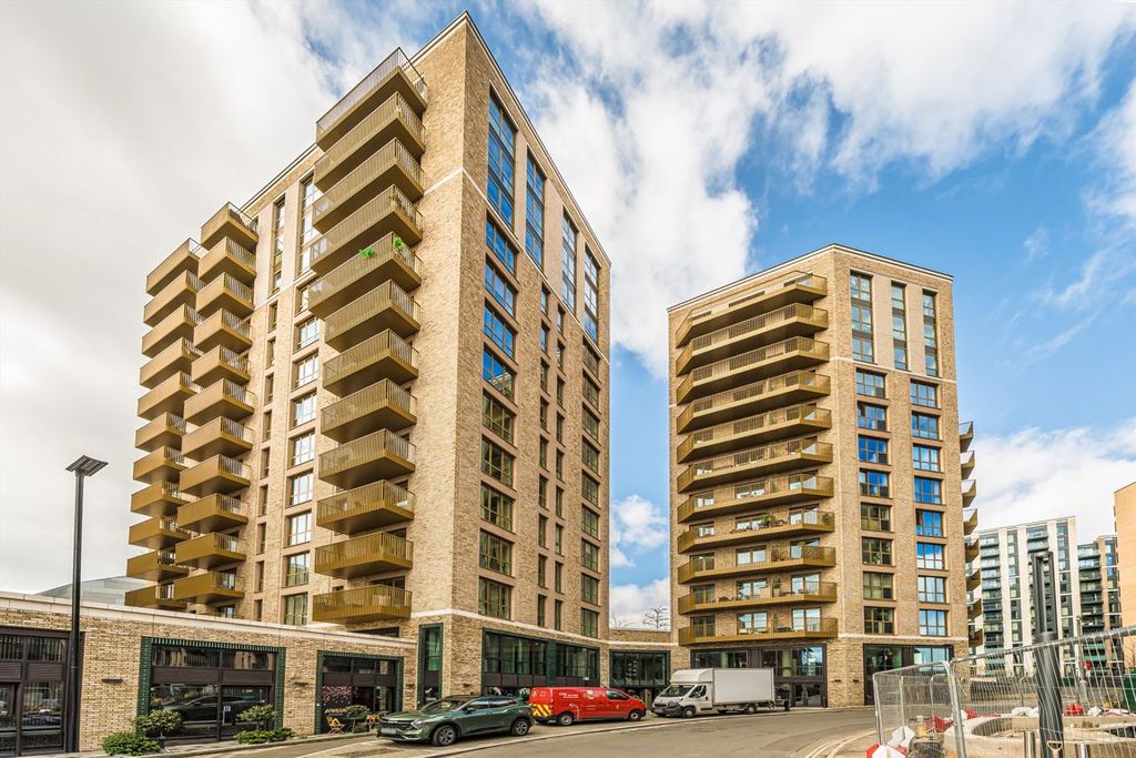 Property photo 1 of 2