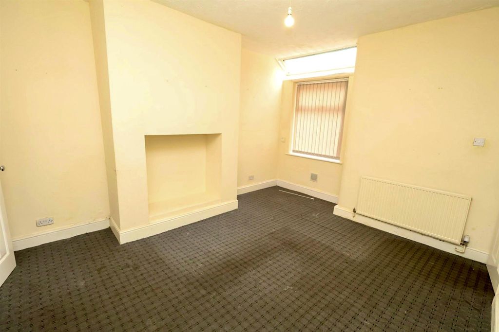 Property photo 3 of 16 14.Jpg