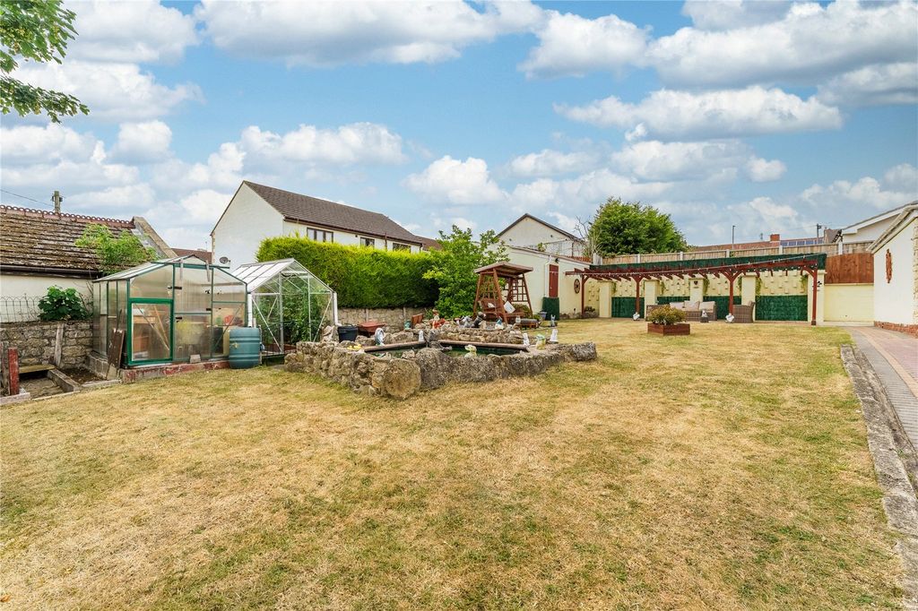 Property photo 2 of 56 Picture No. 48