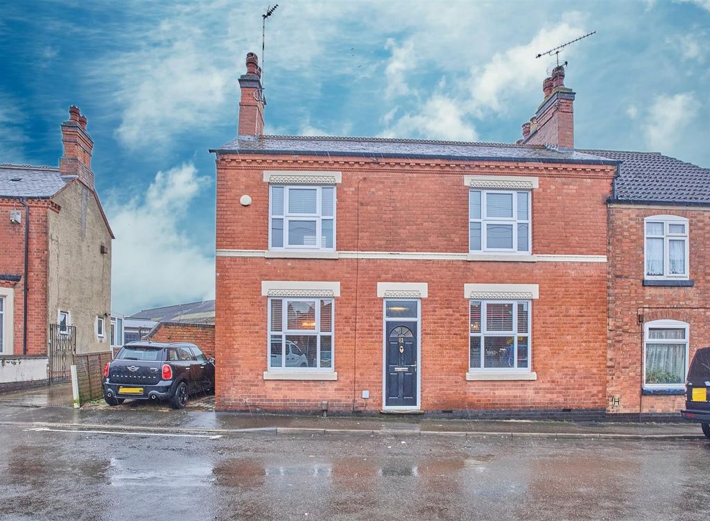 Property photo 1 of 17 Front.Jpg