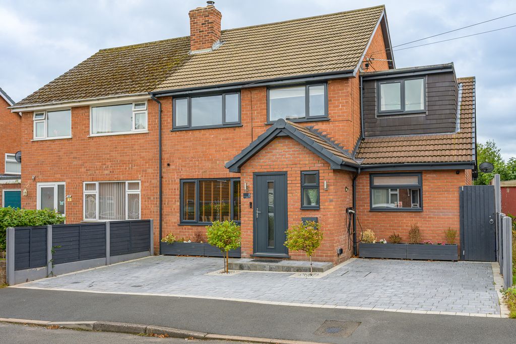 Property photo 1 of 39