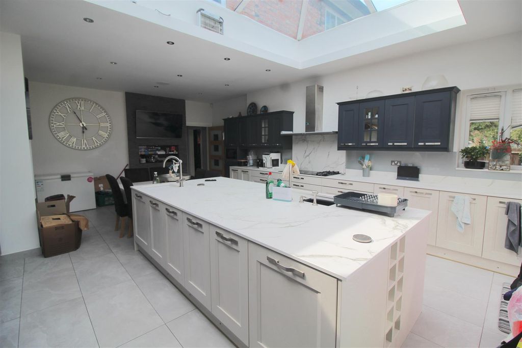Property photo 3 of 21 Img_2052.Jpg