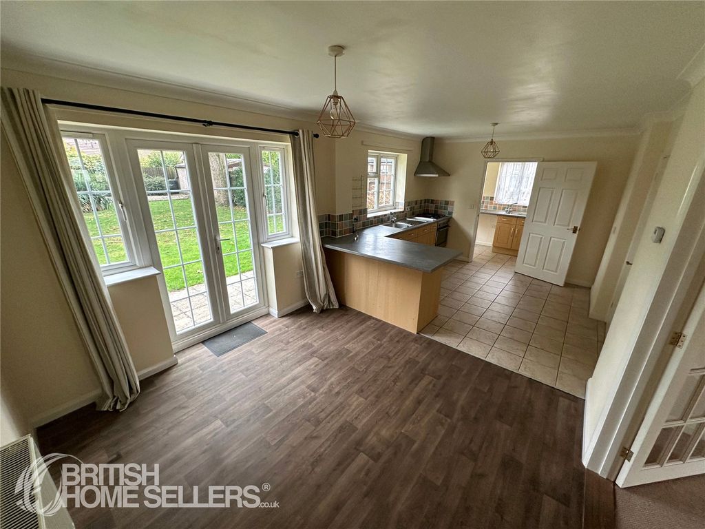 Property photo 3 of 19 Picture No. 09