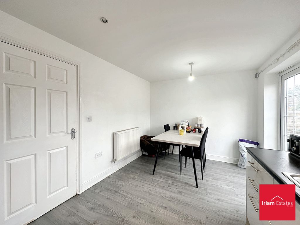 Property photo 3 of 14 Img_8569