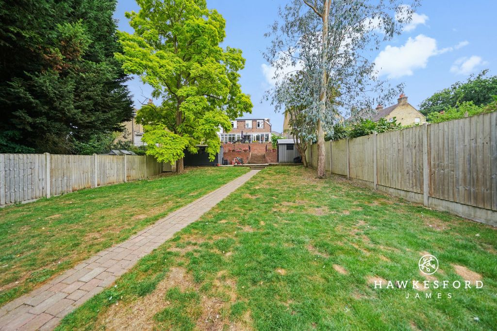 Property photo 2 of 19 Key Street - Garden