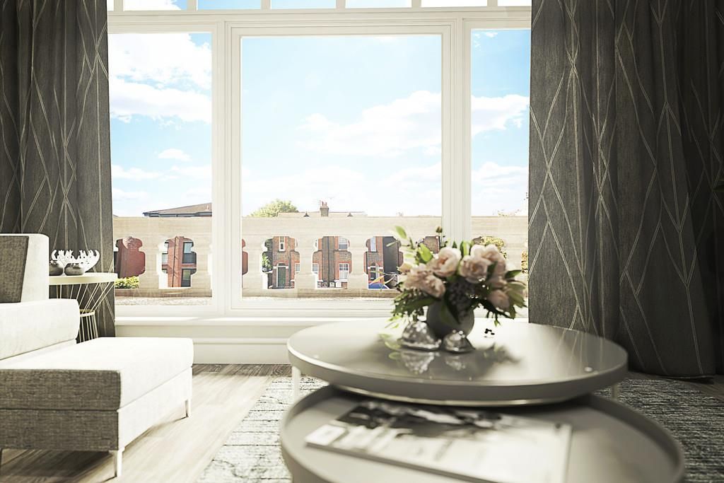 Property photo 3 of 8 Feltham Balc.Jpg