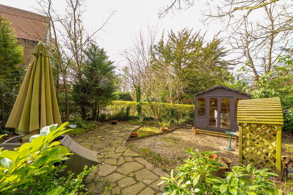 Property photo 3 of 23