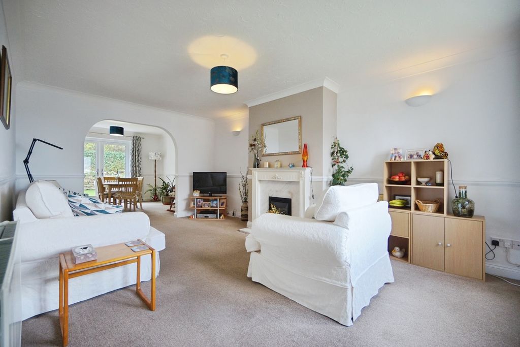 Property photo 2 of 20 Pbox-Img.Jpg