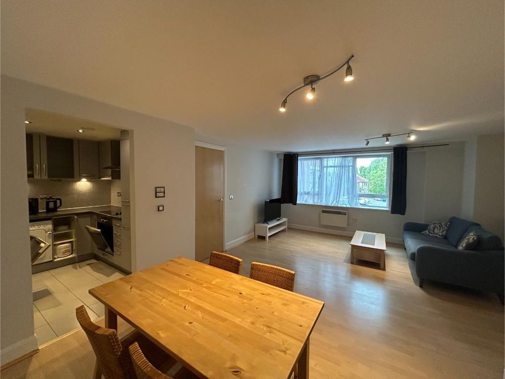 Property photo 3 of 9