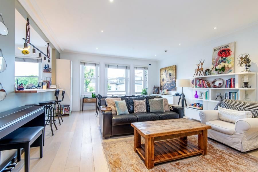 Property photo 1 of 12