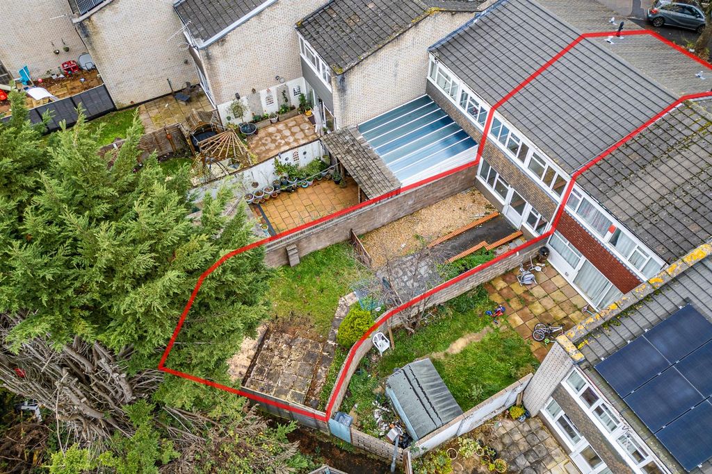 Property photo 2 of 30 192 Stockwood Lane, Stockwood, Bristol Bs14 8Ng |