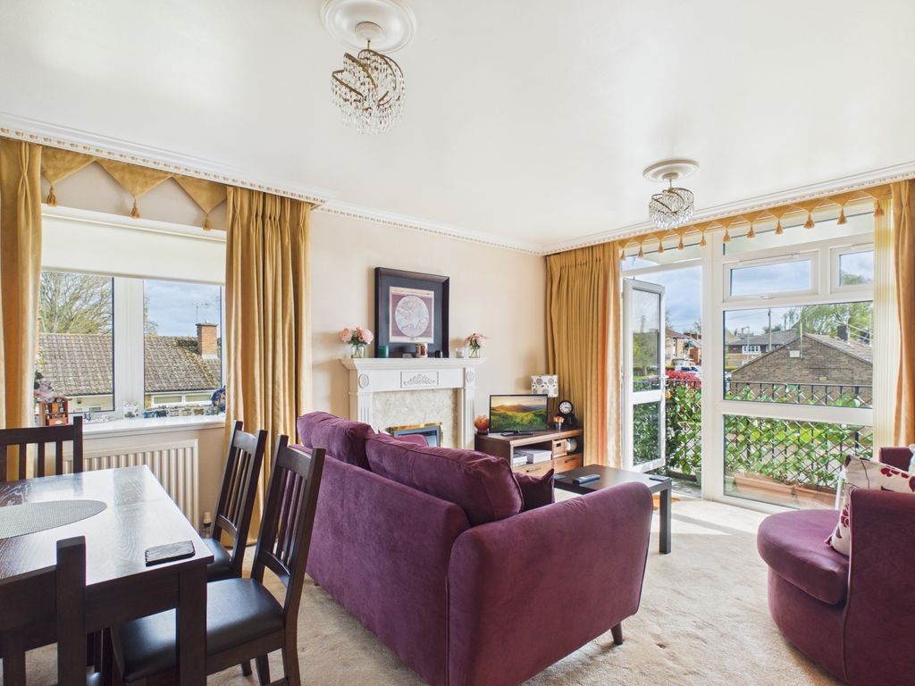 Property photo 2 of 19 Cam01832G0-Pr0340-Still003