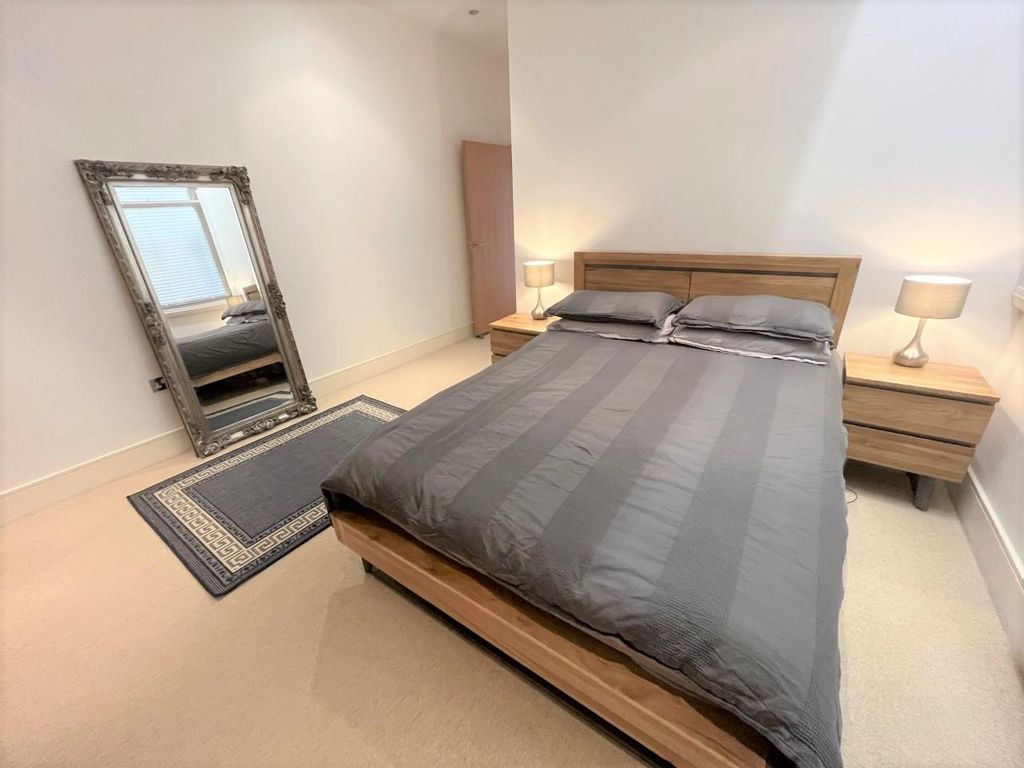 Property photo 2 of 23 Mater Bedroom