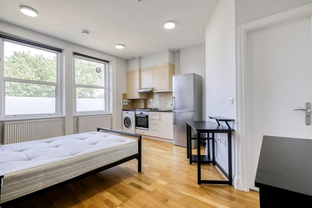 Property photo 1 of 5