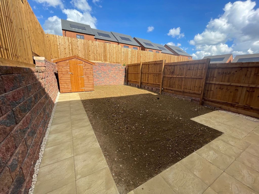 Property photo 3 of 10