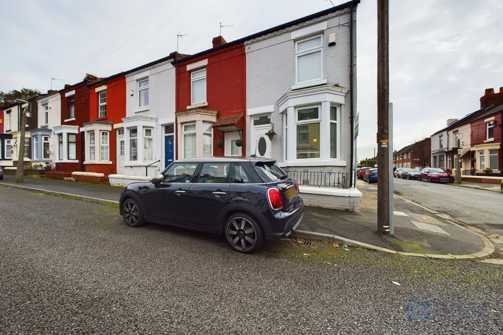 Property photo 1 of 16 Front Aspect