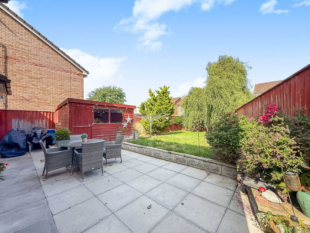 Property photo 2 of 17