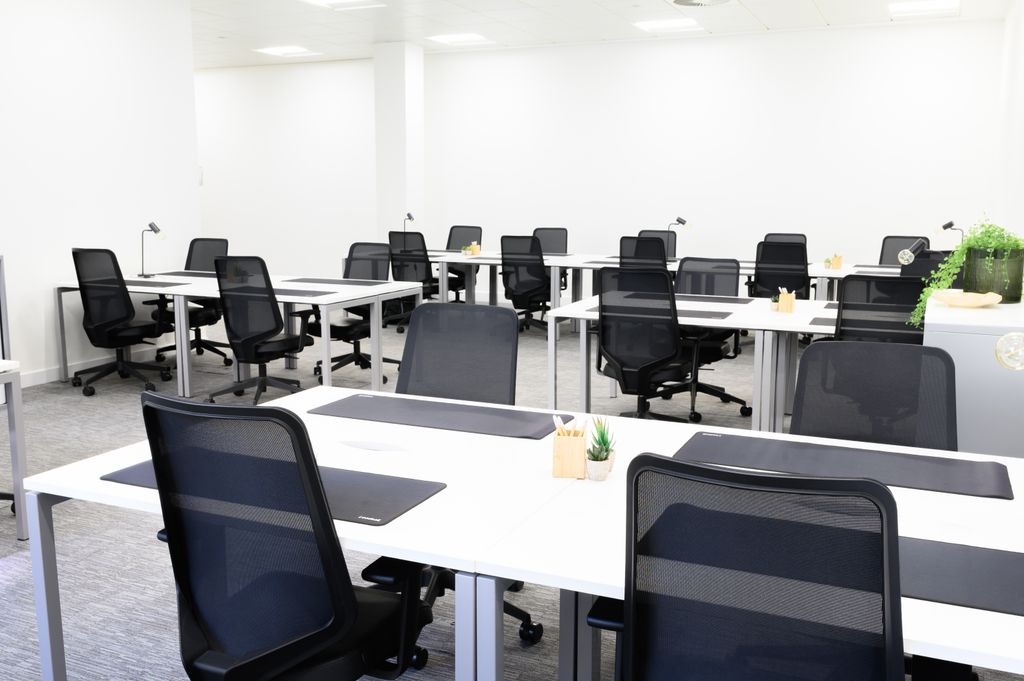 Property photo 3 of 7 Office