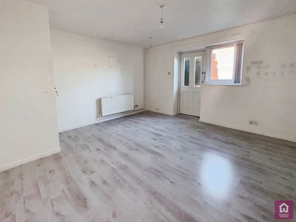 Property photo 2 of 11 Pbox-Img.Jpg