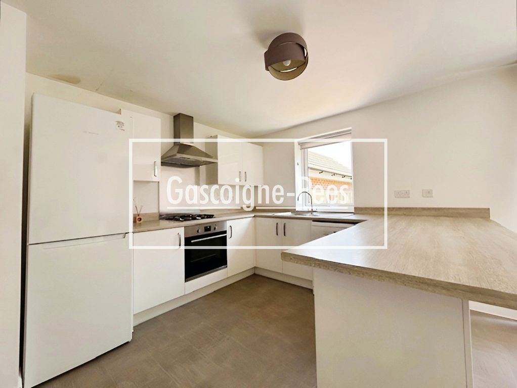 Property photo 2 of 13