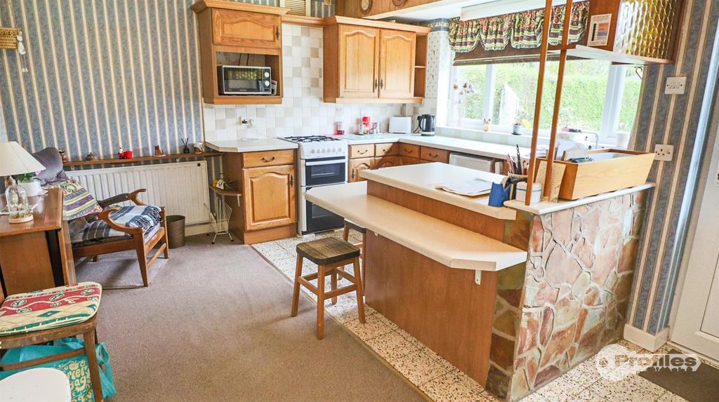 Property photo 2 of 17 Img_9810.Jpg