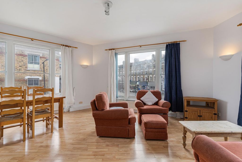 Property photo 3 of 23 Photo 2