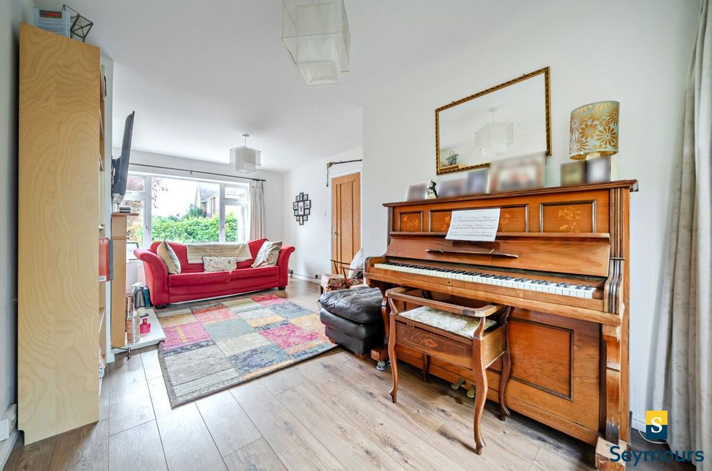 Additional image 17 of 3 bed semi-detached house for saleGuildford, Surrey GU1