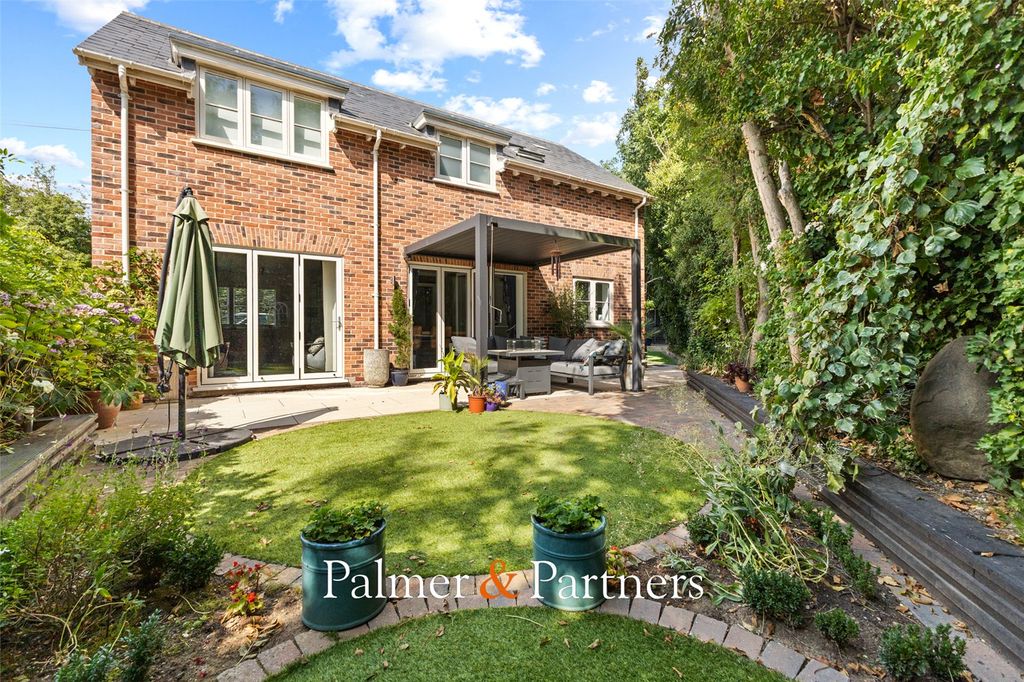 Property photo 3 of 30 Picture No. 33