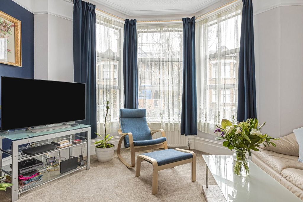 Property photo 2 of 19