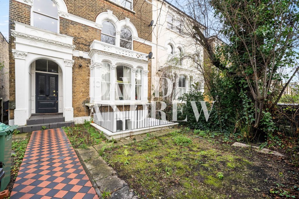 Property photo 3 of 12