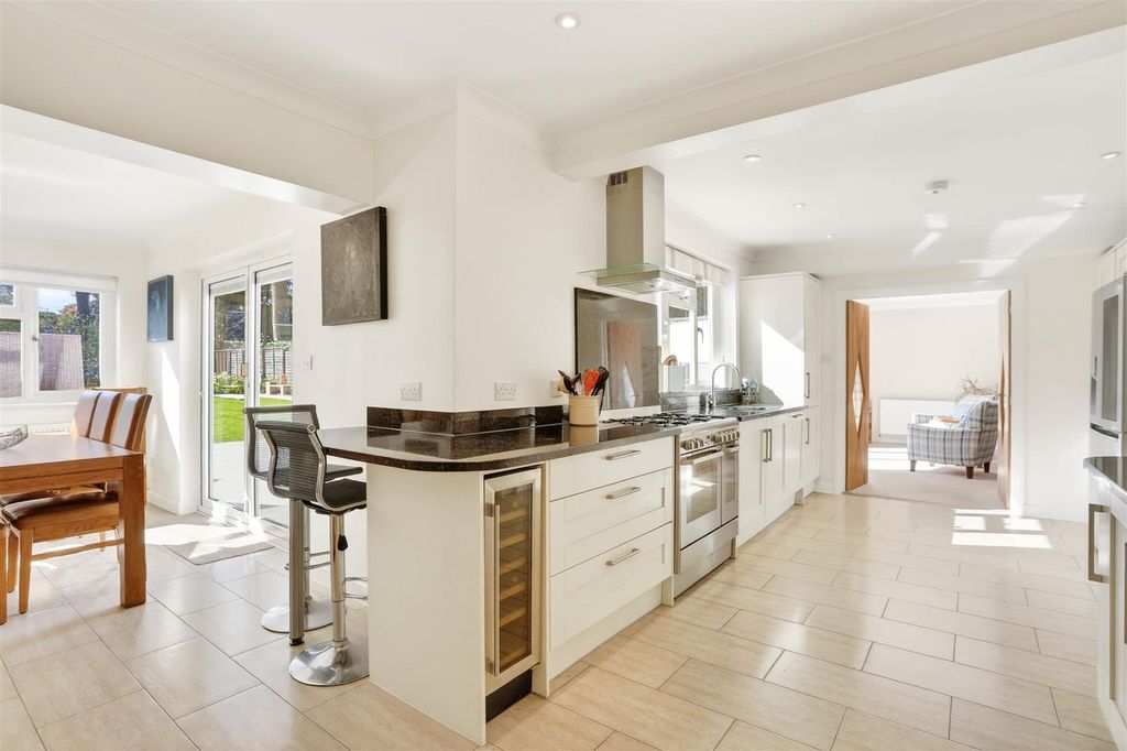 Property photo 3 of 40 1676338531 - 25.Jpg